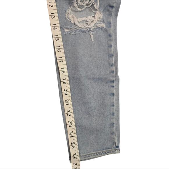 Paige Verdugo Crop Light Wash Distressed Jeans Size 29‎ - Picture 5 of 10